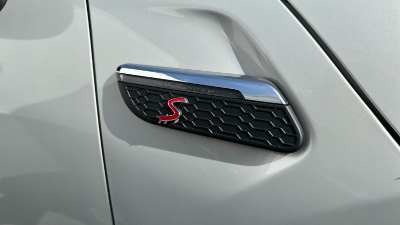 MINI Hatchback 2.0 Cooper S Classic 5dr Auto Petrol Hatchback